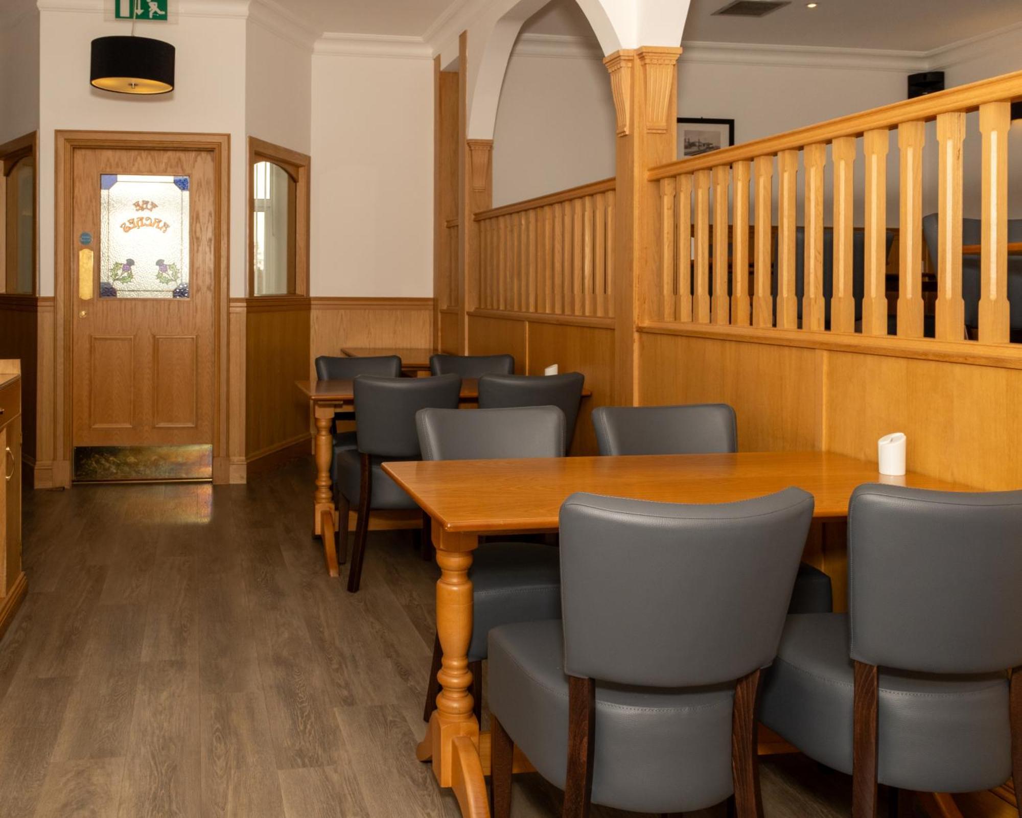 Station Hotel Ellon Zewnętrze zdjęcie