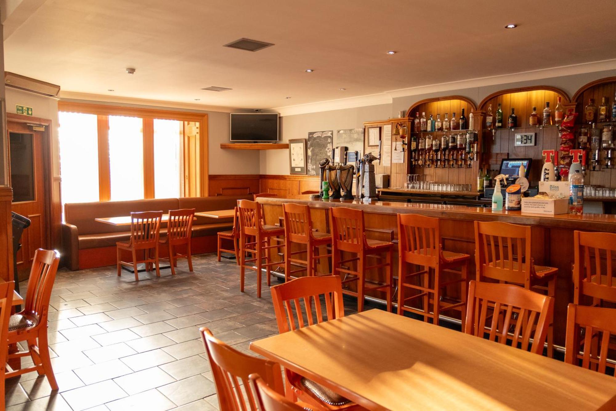 Station Hotel Ellon Zewnętrze zdjęcie