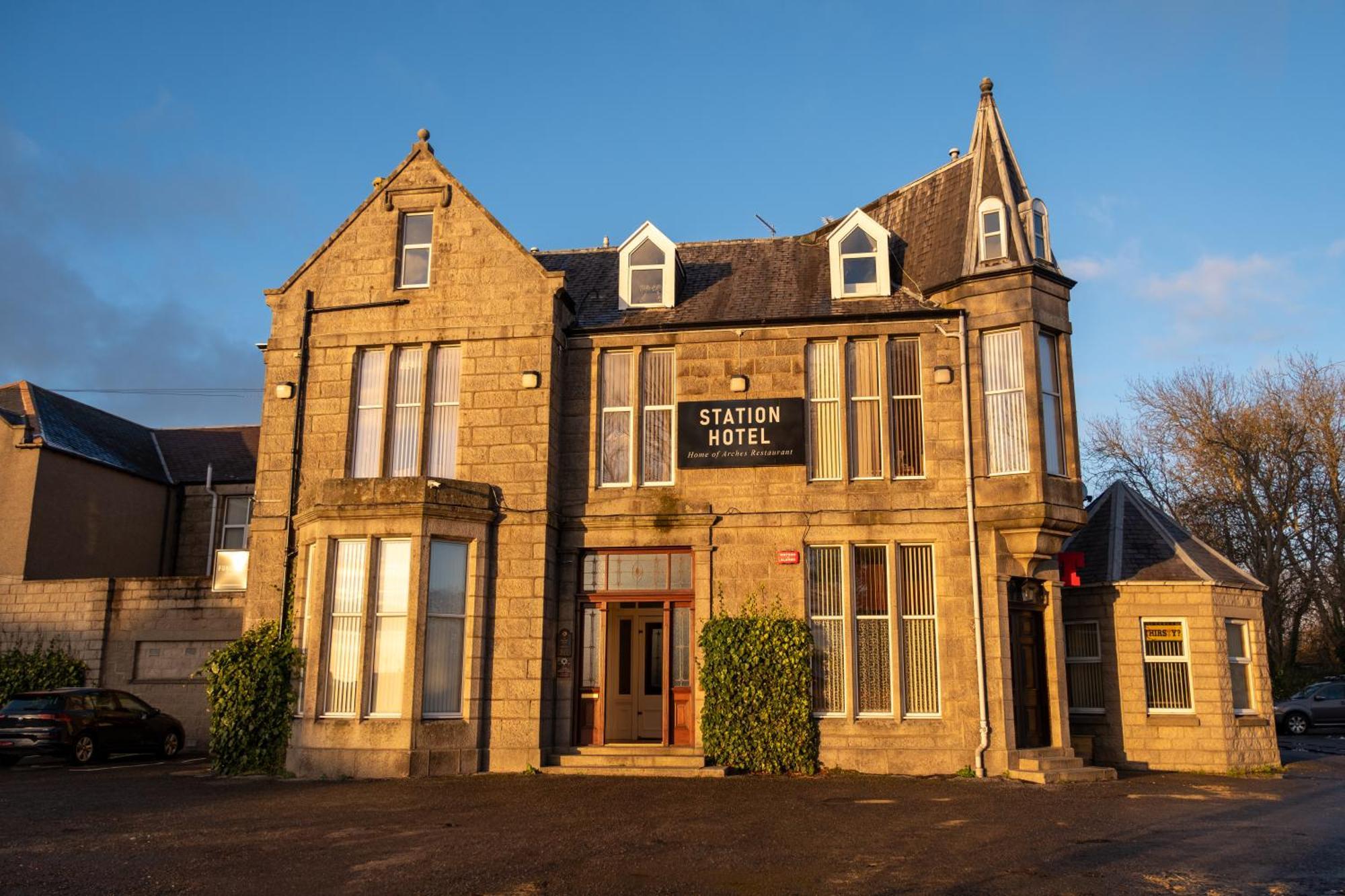 Station Hotel Ellon Zewnętrze zdjęcie